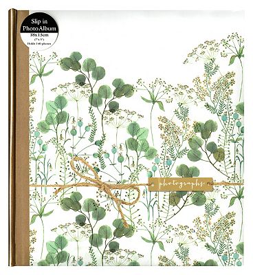 Green Floral Watercolour with Kraft Sleeve 7x5 - 140 Photos