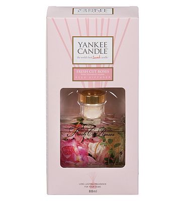 Yankee Reed Diffuser Fresh Cut Roses Review