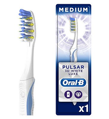 Oral-B Pulsar 3DWhite Luxe Manual Toothbrush With Battery Power
