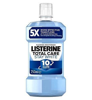 Listerine Stay White mouthwash 250ml
