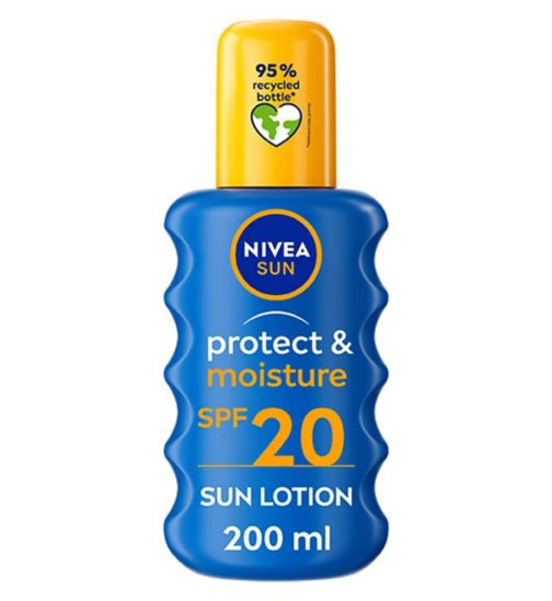 NIVEA SUN Protect & Moisture Suncream Spray SPF 20 200ml