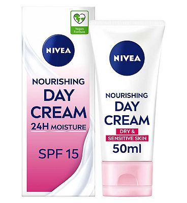 Nivea Daily Essentials Light Moisturising Day Cream For Dry and Sensitive Skin SPF15 50ml