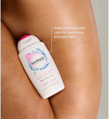 Femfresh Ultimate Care Soothing Wash 250ml (3)