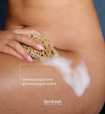 Femfresh Ultimate Care Soothing Wash 250ml (4)