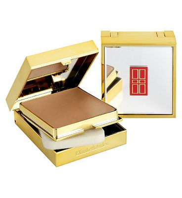 Elizabeth Arden Sponge on Honey Beige