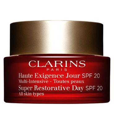 clarins moisture surge