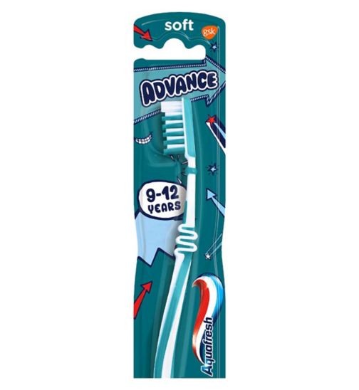 Aquafresh Advance Soft Bristles Kids Toothbrush 9-12 Years