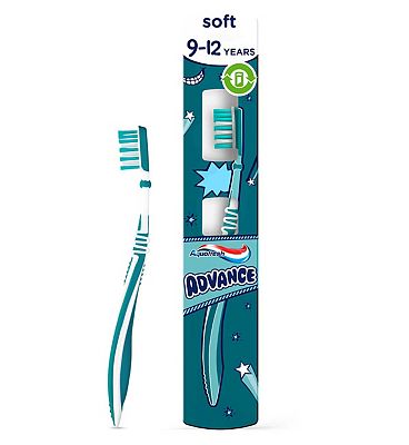 Aquafresh Advance 9-12 Years Soft Bristles Toothbrush