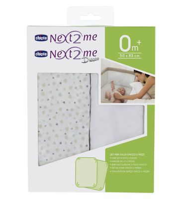 boots chicco next to me