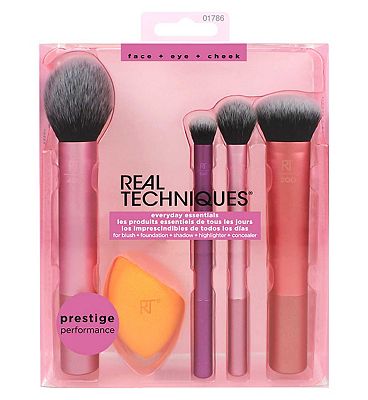 Real Techniques Limited Edition Naturally Radiant Sponge and Brush Kit, 4  Piece Gift Set 