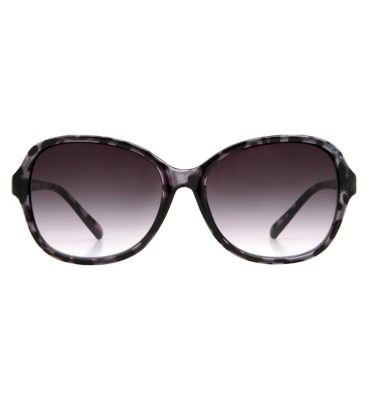 Sunglasses under £25 Boots