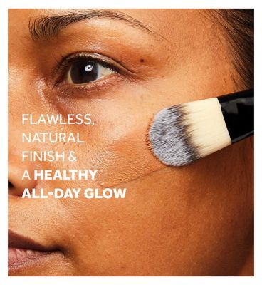 No7 HydraLuminous Moisturising Foundation SPF15 30ml (2)