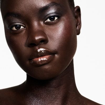 Fenty Beauty Diamond Bomb All-Over Diamond Veil (26)