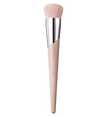 Fenty Beauty Kabuki-Buff Foundation Brush 115