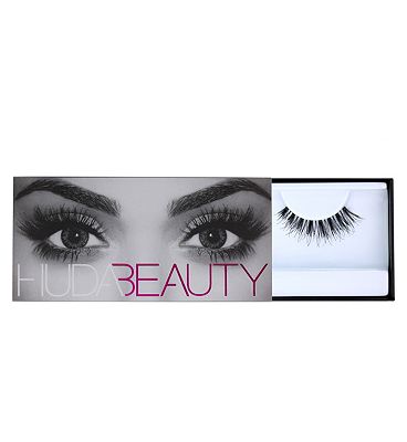 Huda Beauty Classic Lash - Giselle 01