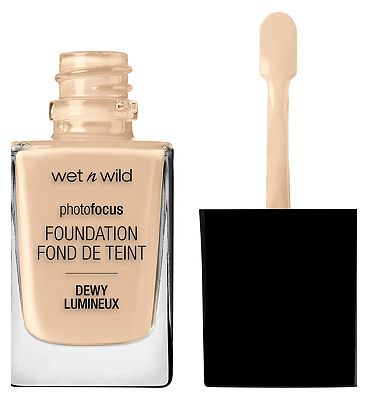 Wet n Wild Photo Focus Foundation Dewy Soft Ivory 28ml