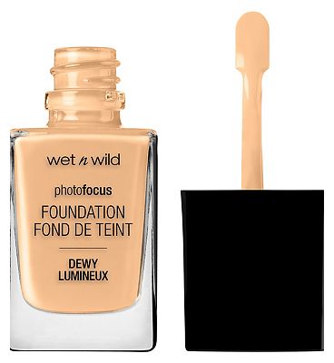 Wet n Wild Photo Focus Foundation Dewy Soft Beige 28ml