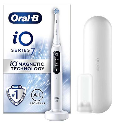 Oral-B iO7 Electric Toothbrush - White Alabaster