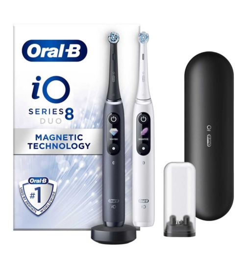 Oral B iO8™ Electric Toothbrush White Alabaster & Black Onyx Duo Pack