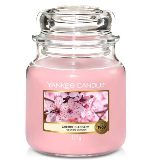 Yankee Candle medium jar cherry blossom
