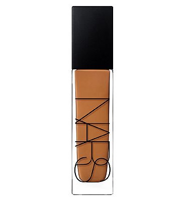 NARS Natural Radiant Longwear Foundation MD4 Macao MD4 Macao