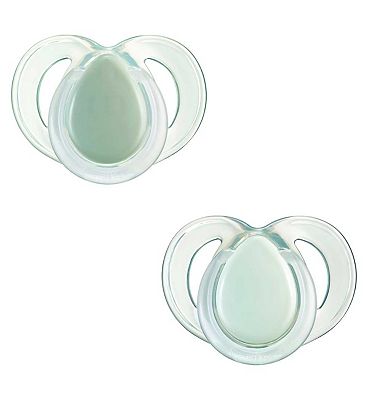 Tommee Tippee Anytime Soother, 0-6 months, 2 pack of symmetrical, BPA free soothers with a reusable 