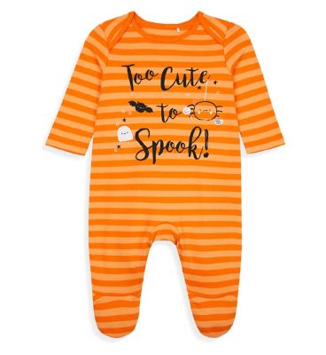 boots tiny baby clothes
