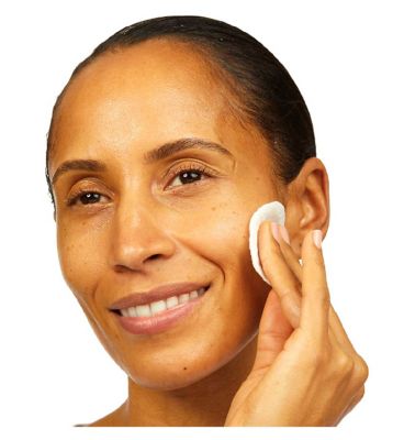 No7 Protect & Perfect Intense Advanced Dual Action Cleansing Water 200ml (7)