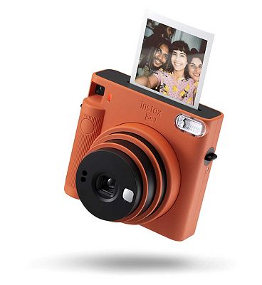 Fujifilm Instax SQ1 instant camera terracotta orange
