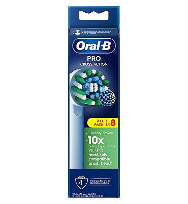 Oral-B CrossAction Toothbrush Head with CleanMaximiser Technology, 8 Pack