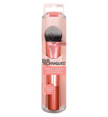 Real Techniques Seamless Complexion Brush