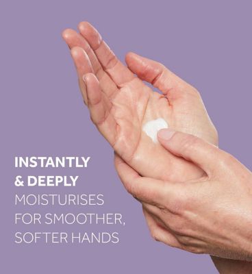 No7 Pure Retinol Hand Cream 75ml (4)