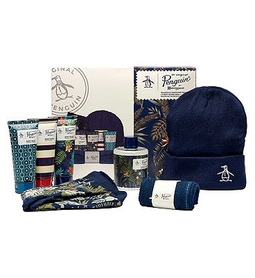 Original Penguin Bumper Box Set with 3 x 100ml Body Washes, 250ml Shampoo & Conditioner, Socks, Beanie Hat & Flannel