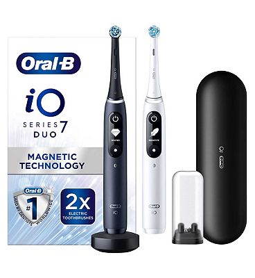 Oral-B iO7 Electric Toothbrushes - Black & White Duo Pack