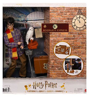 Harry Potter Platform 9 3/4 Scene Set
