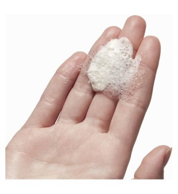 Kiehl's Ultra Facial Oil-Free Cleanser 150ml (24)