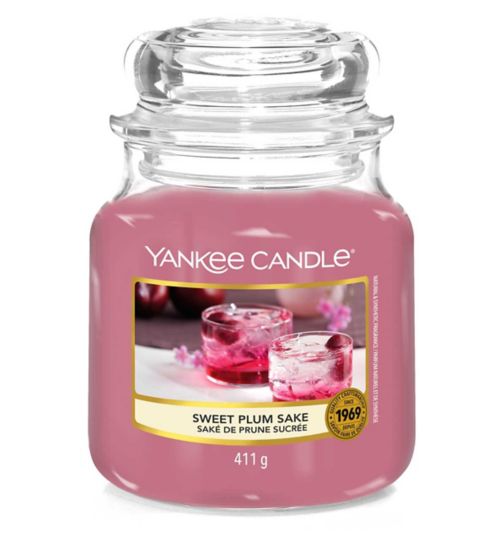 Yankee Candle Original Medium Jar Sweet Plum Sake