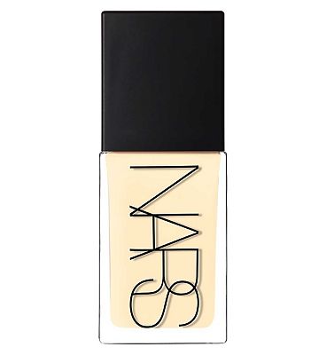 NARS Light Reflecting Foundation MD4 Macao MD4 Macao