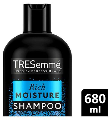 TRESemme Rich Moisture Shampoo 680ml