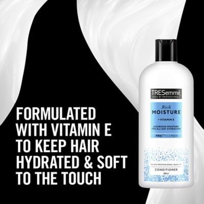 Tresemme Rich Moisture Conditioner 680ml (20)