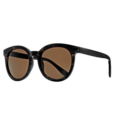 Boots hotsell polaroid sunglasses