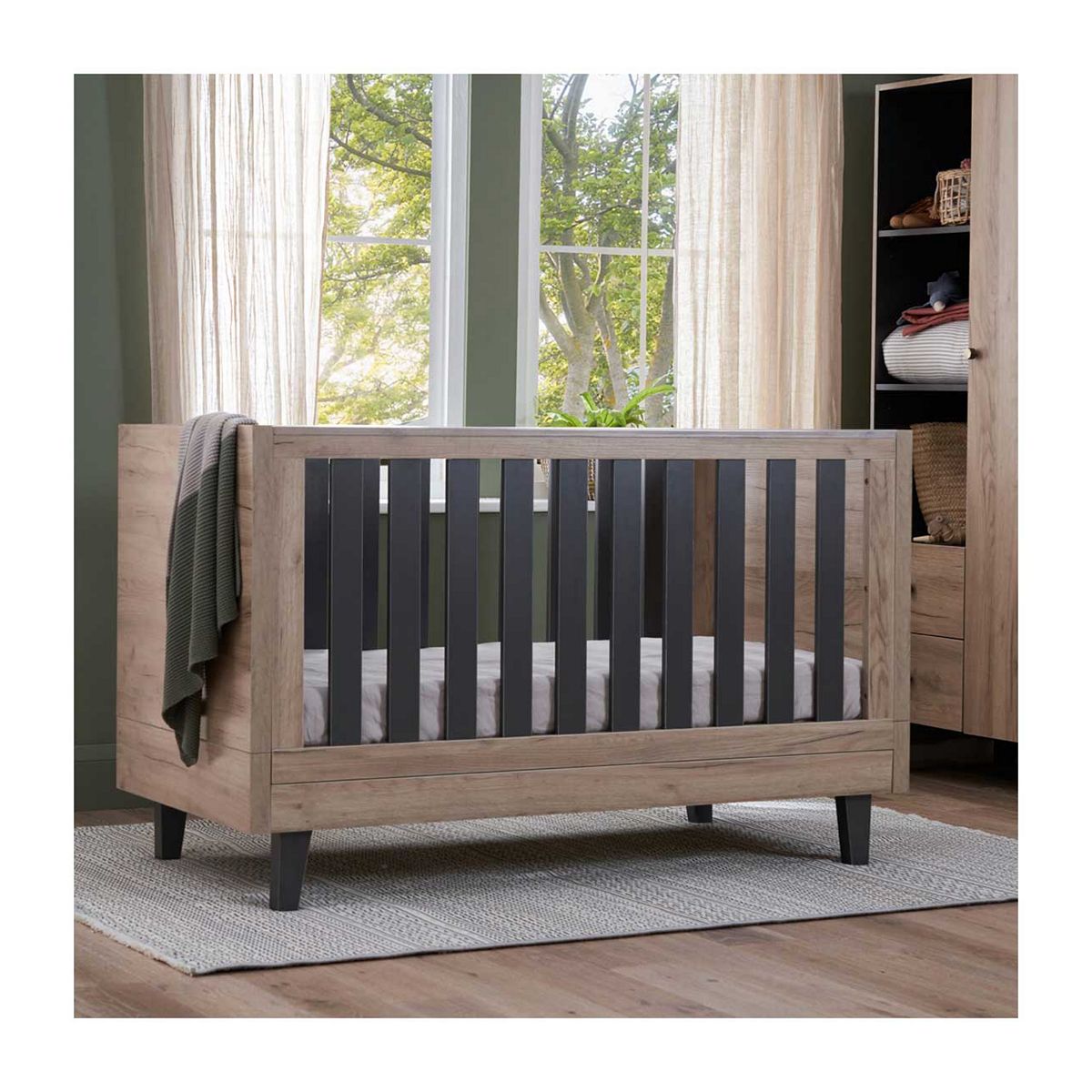 Tutti Bambini Como Cot Bed - Distressed Oak/Slate Grey