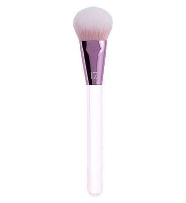 17. Foundation Buffer Brush