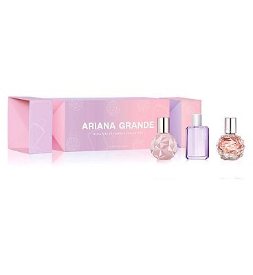 Ariana grande 2025 perfume set boots