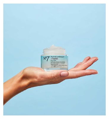 No7 HydraLuminous+ Day Gel 50ml (8)