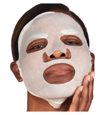 No7 Lift and Luminate Triple Action Serum Sheet Face Mask (2)