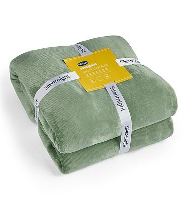 Silentnight Snugsie Giant Blanket Green