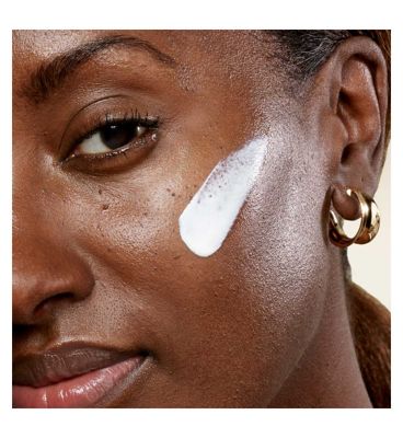 No7 Future Renew UV Defence Shield SPF 50 50ml (3)