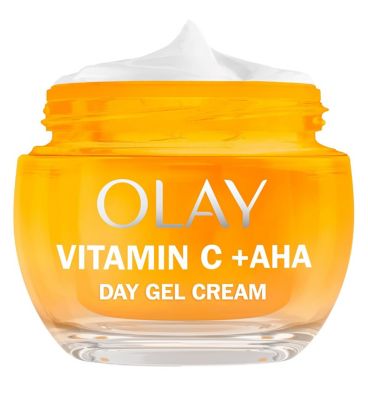Olay Vitamin C Brighten & Glow 3in1 Moisturiser Face Fluid SPF50+ Hydrating Primer 50ml