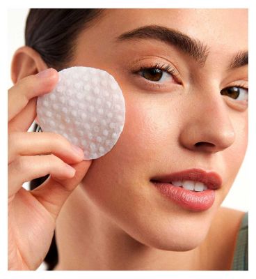 First Aid Beauty Sensitive Skin Starter Kit (11)